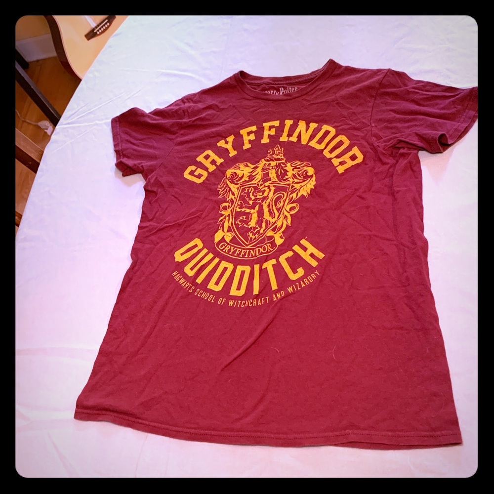 Gryffindor t shirt